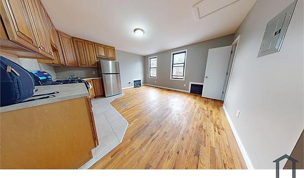 1st image of 155 Pine Pl Floor 2