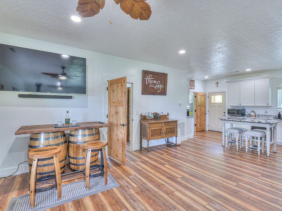 10th image of this home