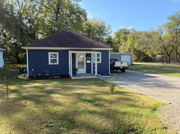 1013 W 2nd St, Pittsburg, KS 66762