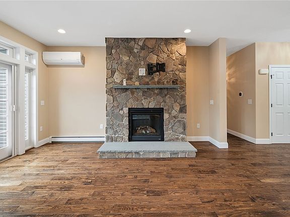 5th image of 1123 McMurdy Hill Rd