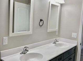 1110 Maid Marian Ln NE, Christiansburg, VA 24073