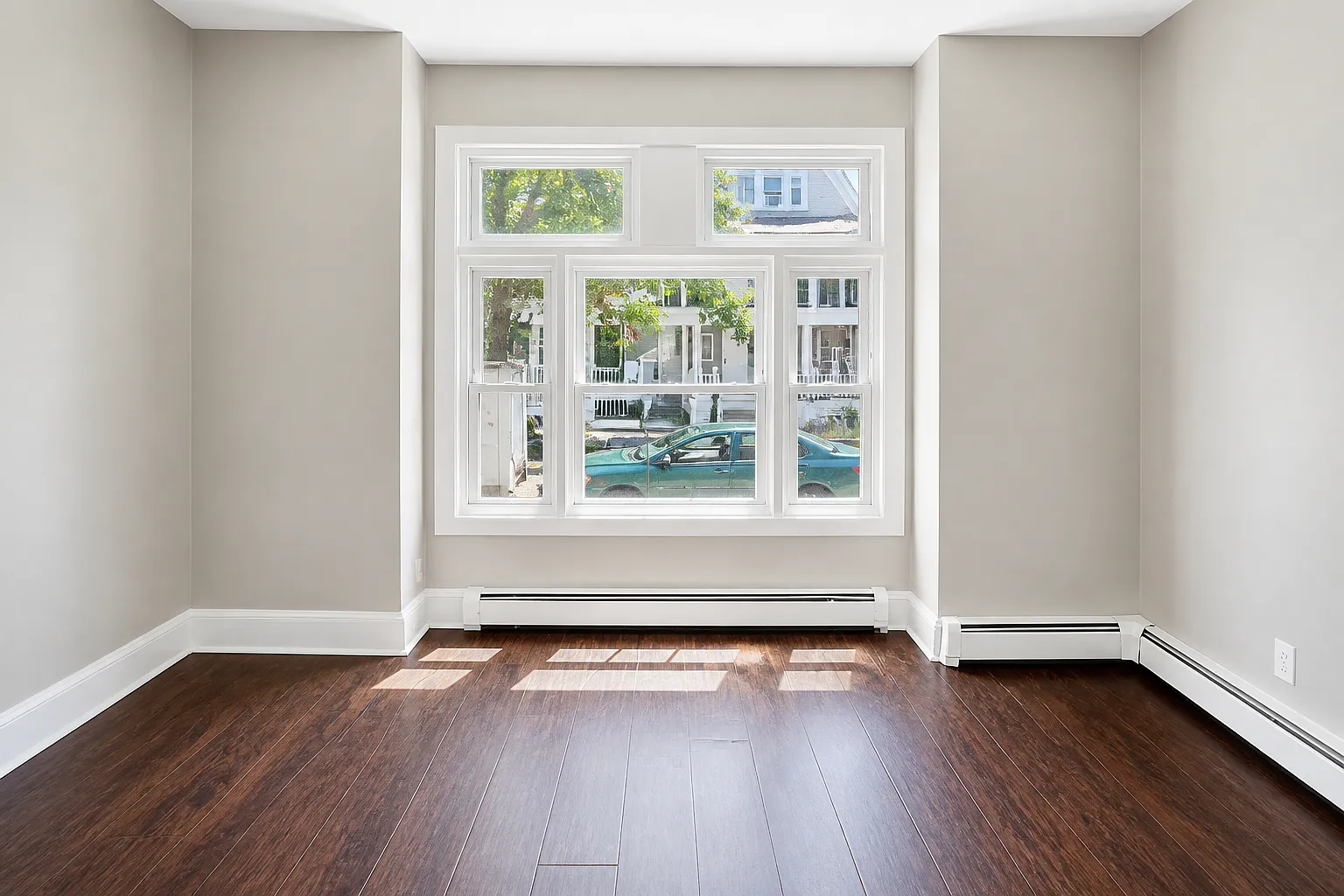 3 bed, $1,925 — Photo 4