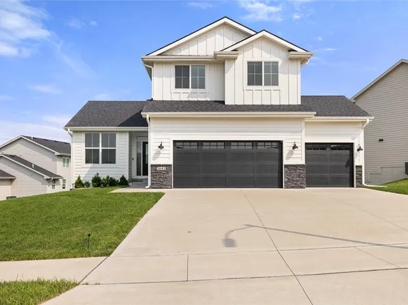 3641 NW 166th St, Clive, IA 50325