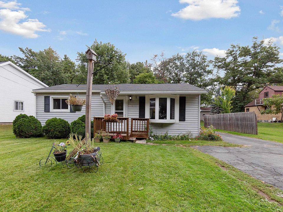 1st image of 3008 22nd St