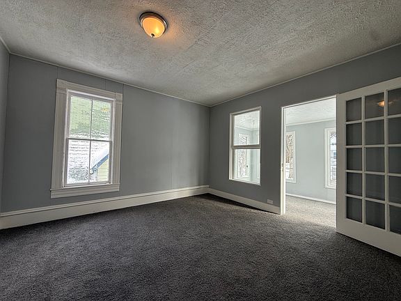 3rd image of 3802 W 34th St