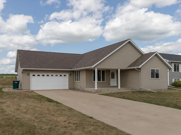 1901 Brownell St, Saint Charles, MN 55972