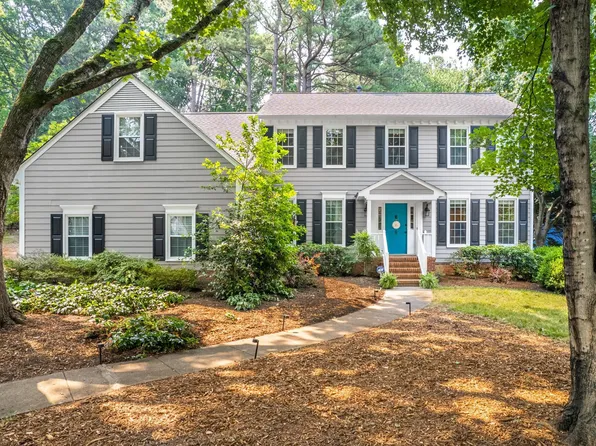 8 Lanecrest Pl, Durham, NC 27705