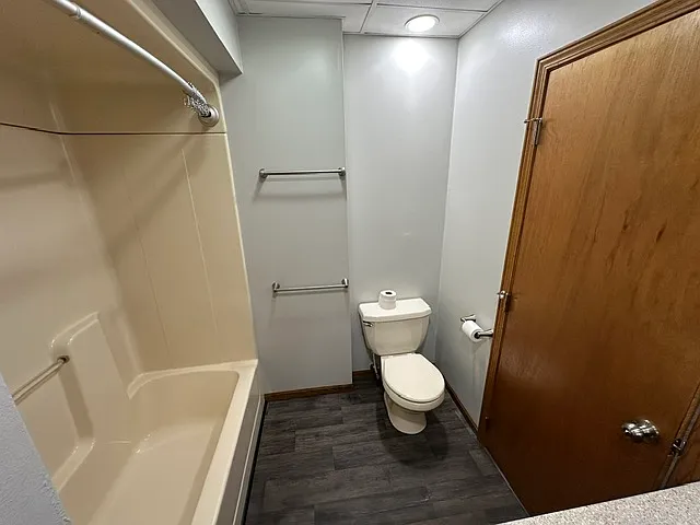 100 S Main St #2B — Photo 7