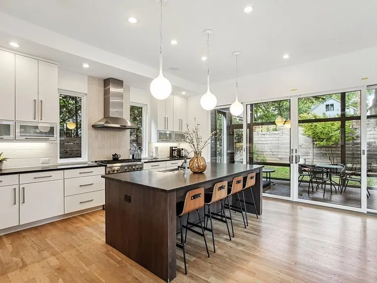 608 McGruder St NE — Photo 10