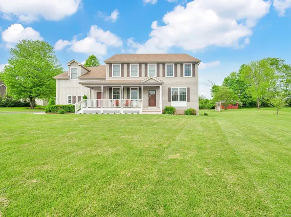 7 Heritage Farm Road, East Granby, CT 06026