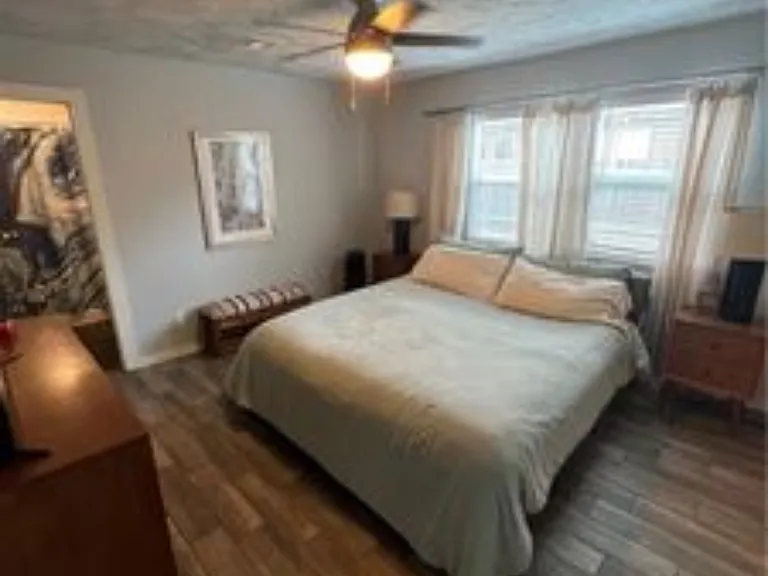 1416 S College Ave — Photo 4