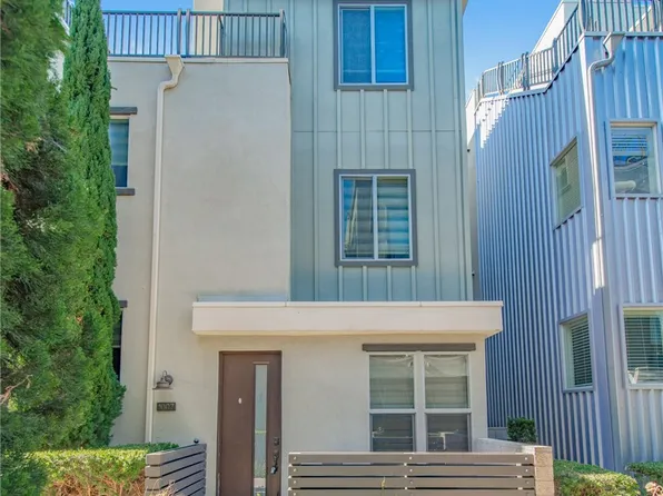 1007 Somerton Dr, Costa Mesa, CA 92627