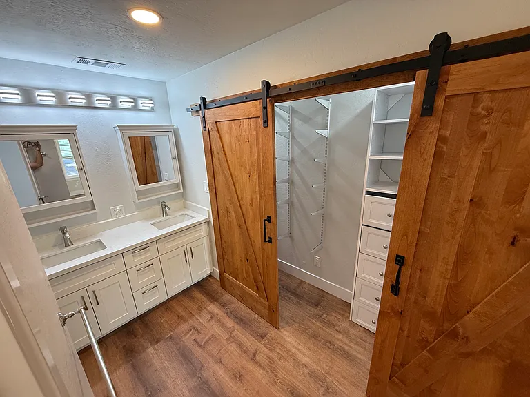 Primary en-suite Bath
