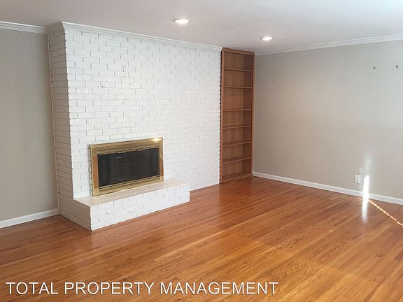 4th image of 116 Cherry Blossom Ln
