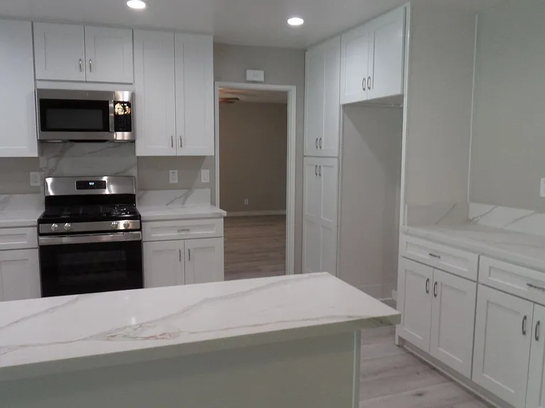 1241 E Diana Ave — Photo 7