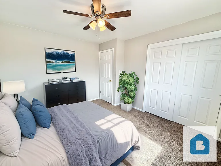 6450 Chippewa Rd — Photo 6