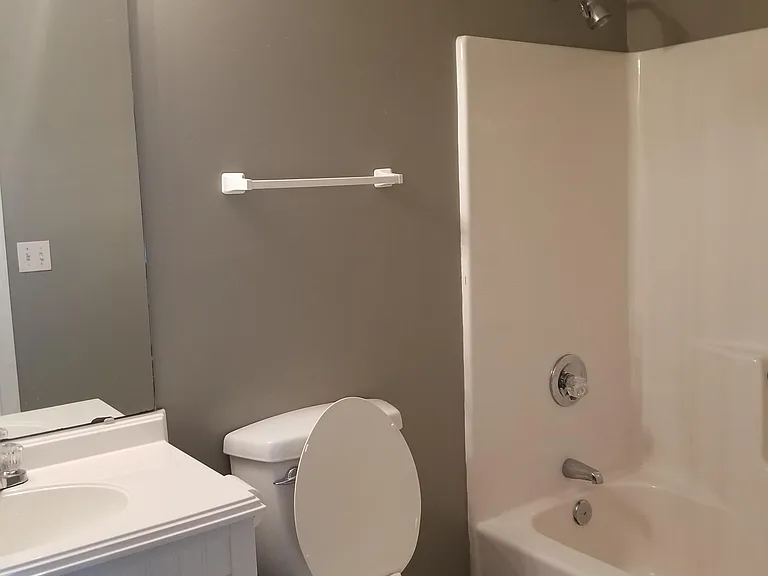 105 Mapperton Ct — Photo 3