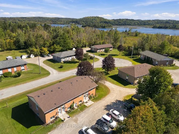 103 Rita Cres Unit C, Kawartha Lakes, ON K0L 2W0