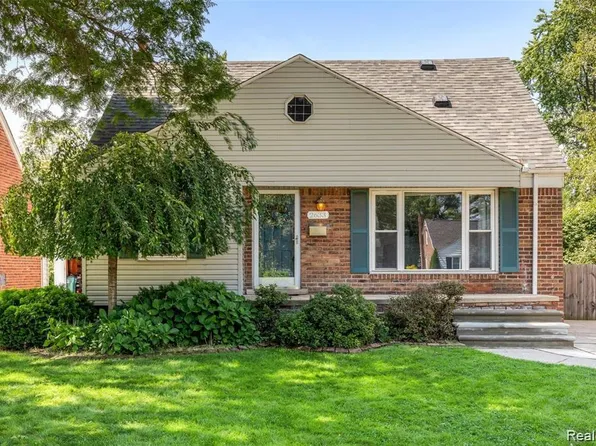 2633 N Wilson Ave, Royal Oak, MI 48073