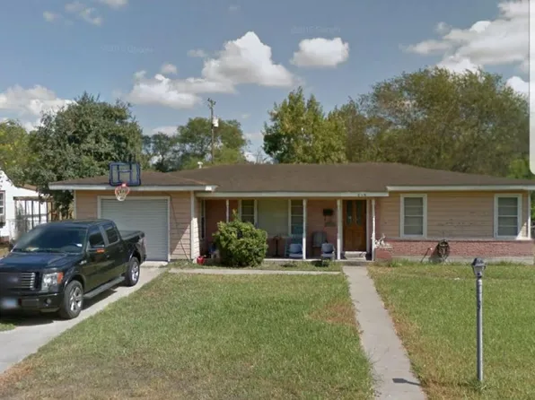 816 E Warren Ave, Kingsville, TX 78363