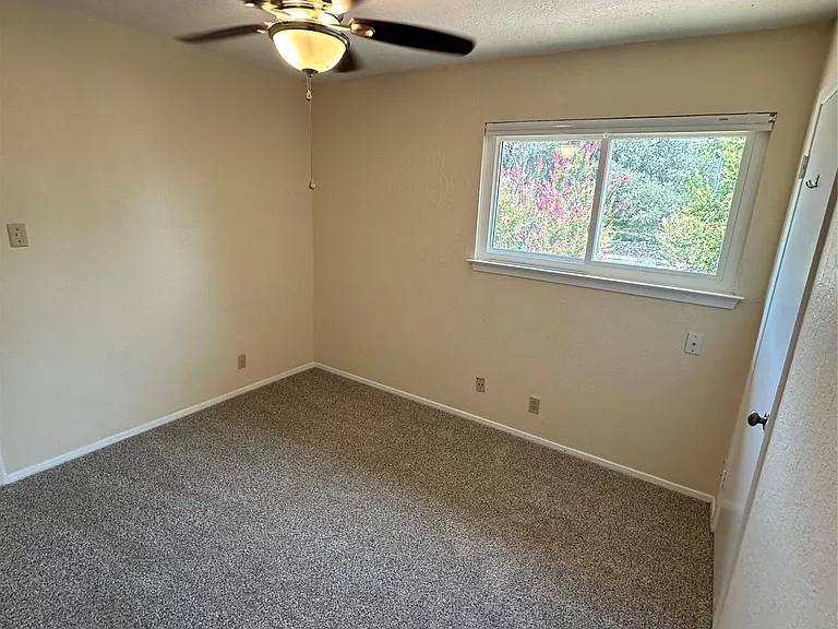 3529 N Hills Dr #A — Photo 9