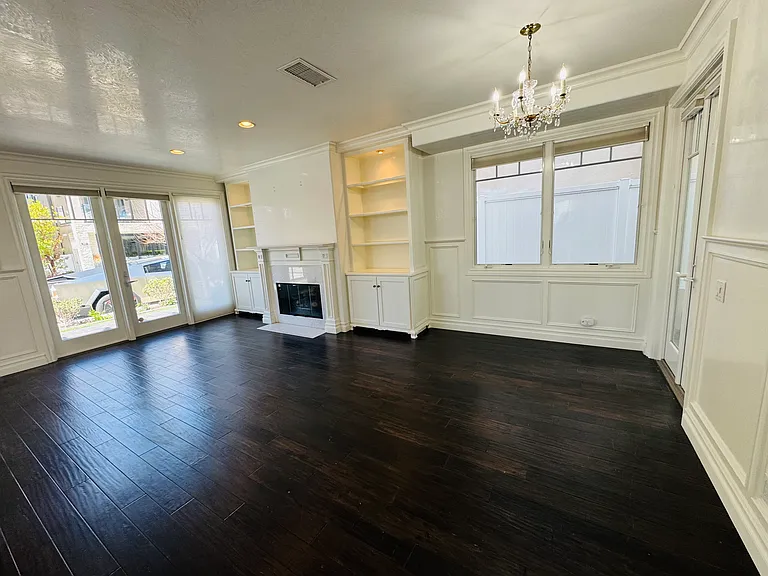 200 Sapphire Ave #200 — Photo 9