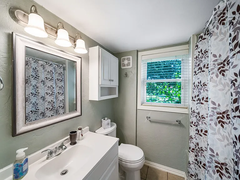 6401 W 56th St — Photo 14