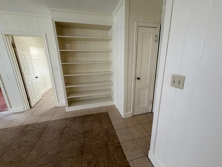 114 High St — Photo 7