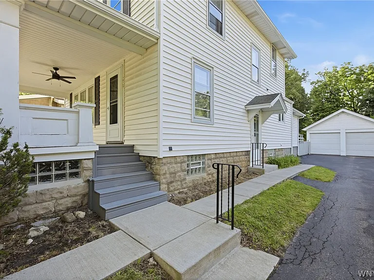 259 California Dr — Photo 3