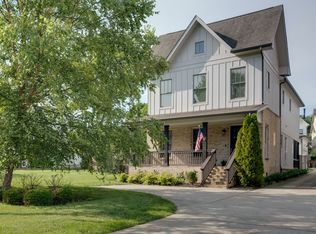 1915 Warfield Dr, Nashville, TN 37215