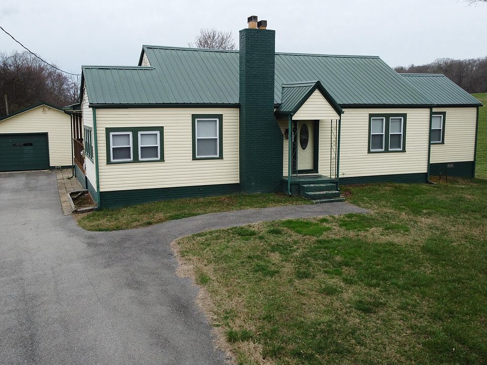 1st image of 950 Dearmond Ln