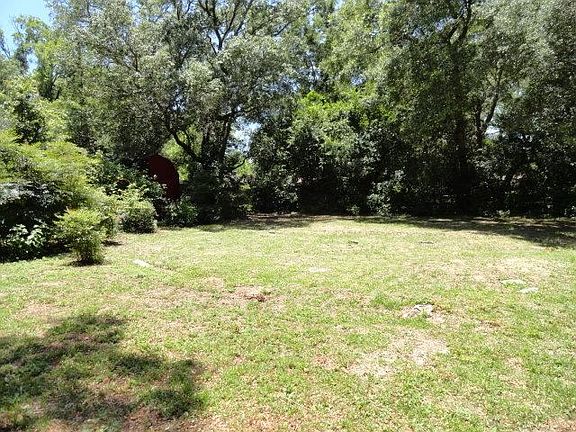 2nd image of 2940 Nola Ave