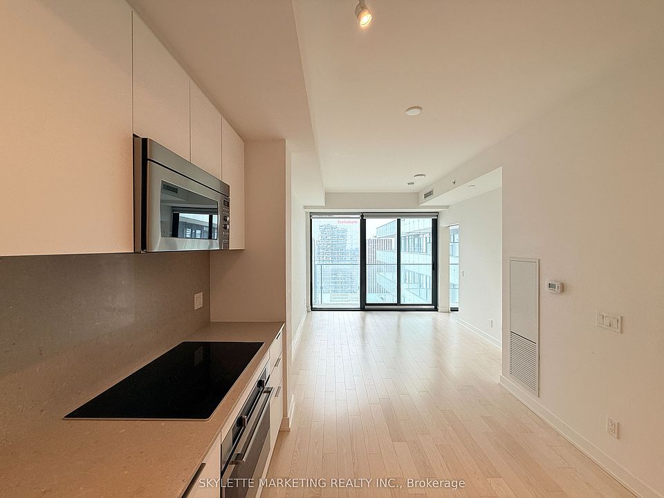 1st image of 20 Lombard St #3607