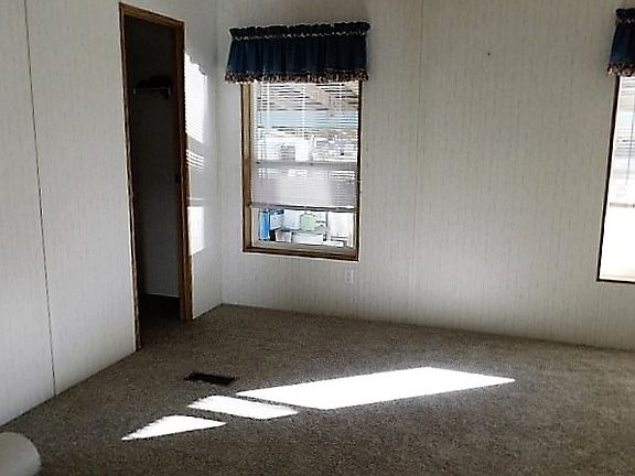 5th image of 2695 Bandy Rd