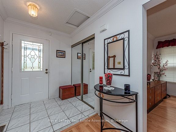 4th image of 4 Nuttall St