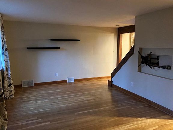 Front family/living room