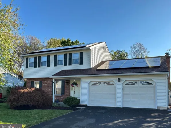 1409 Downing Dr, Hatfield, PA 19440