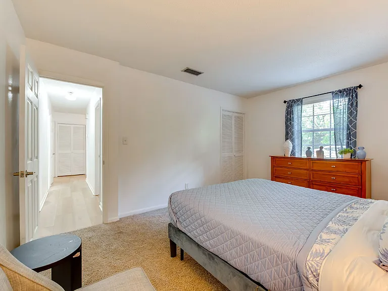 1011 Munson Landing Rd — Photo 5