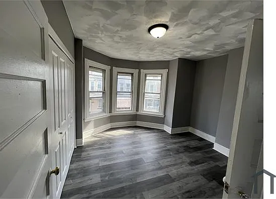 54 N Conestoga St — Photo 11
