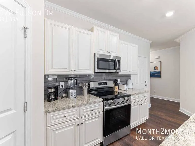 4122 Fulson Dr — Photo 9