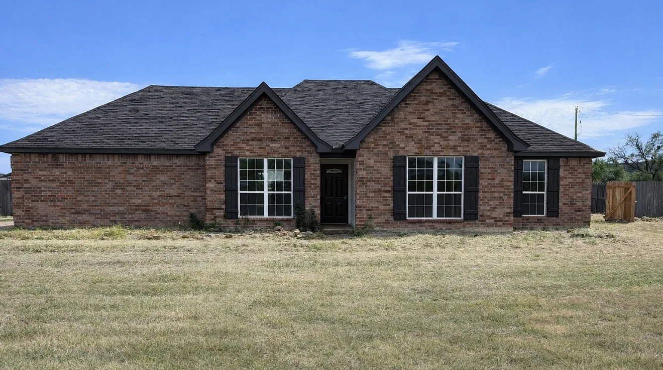 4 bed, 1749 sqft, $3,495 — Photo 1