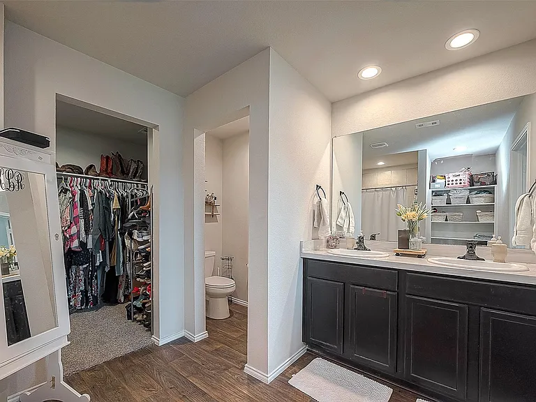 21501 Rustic Elm Dr — Photo 10