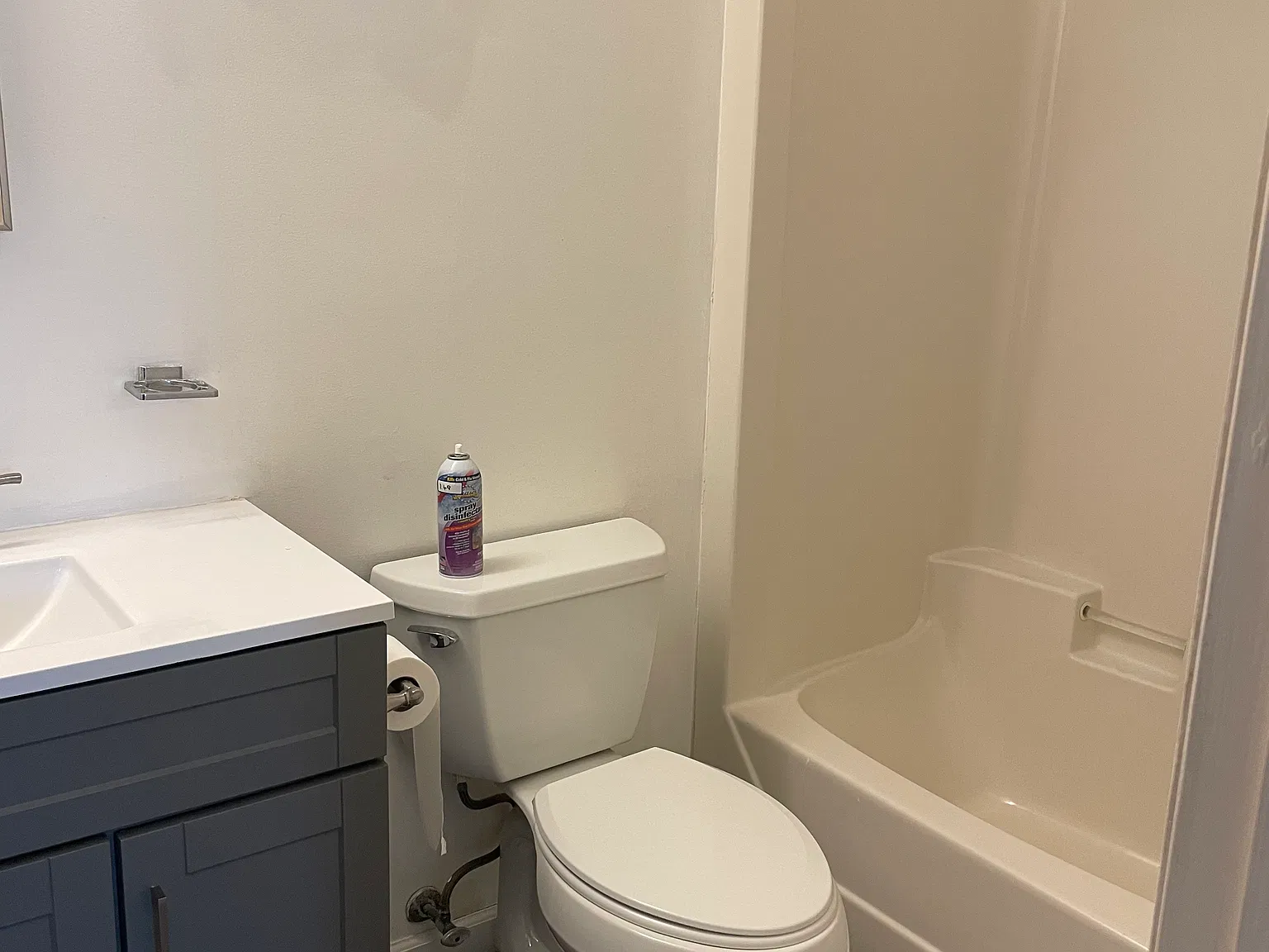 2 bed, 1400 sqft, $1,400 — Photo 4