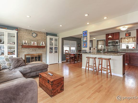 Kitchen/Living Room
