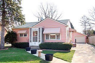 1st image of 819 S Elmwood Ave