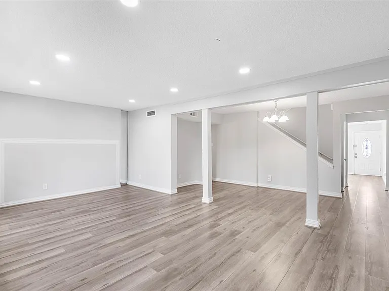 781 Country Place Dr #2016 — Photo 2