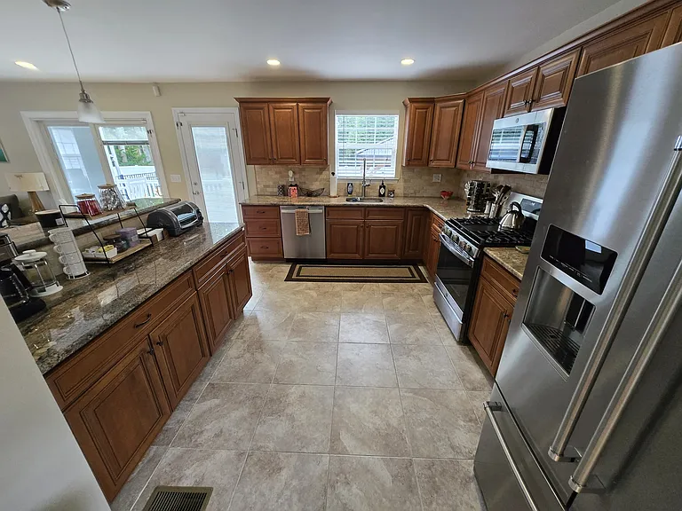 217 Alameda Ave — Photo 15