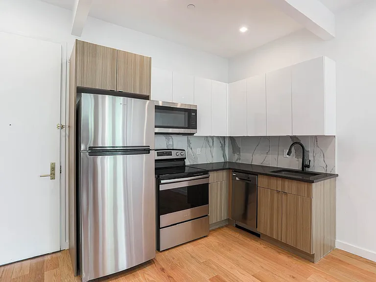 422 Rutland Rd #2A — Photo 7
