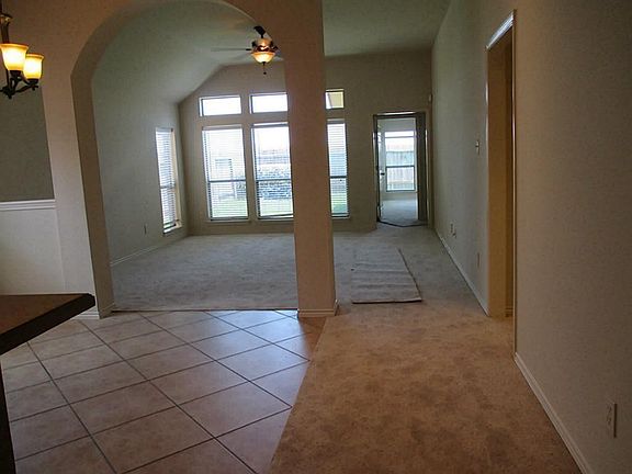 5th image of 13126 Royal Bend Ln