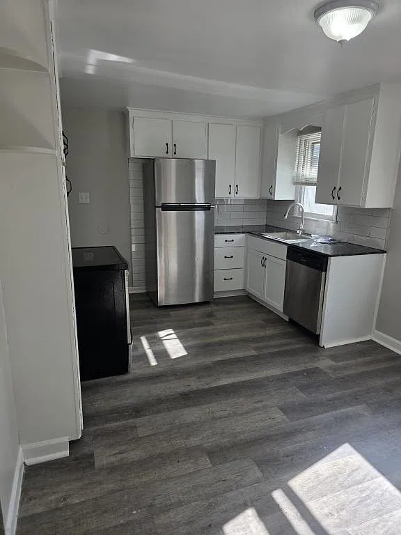 63 Garnet Rd — Photo 2